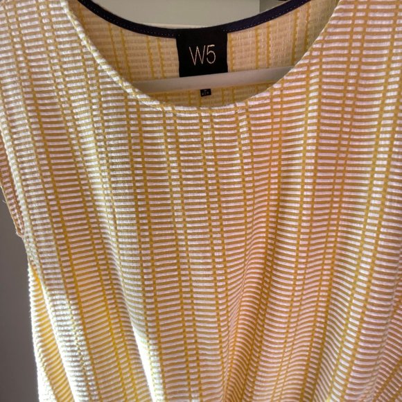 Anthropologie W5 Concepts Twist Front Top Short Sleeve S Yellow Knit Print - Picture 5 of 7